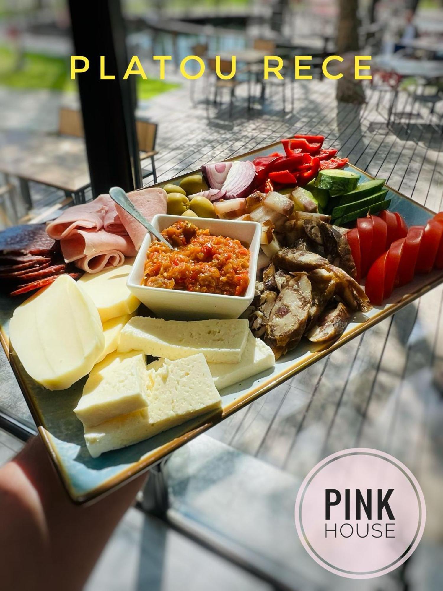 Pensiunea Pink House Runcu Otel Runcu  Dış mekan fotoğraf